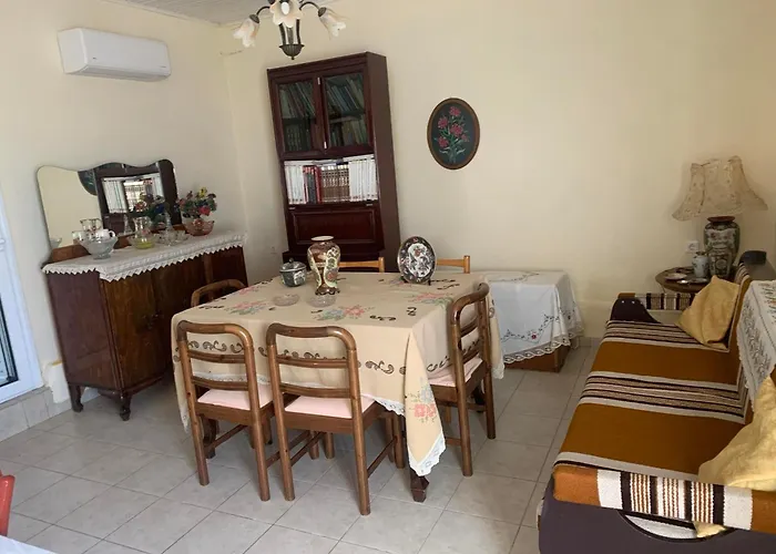 Ntina's Traditional * Midea